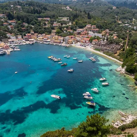 Daniella - Paxos Villa Gáios